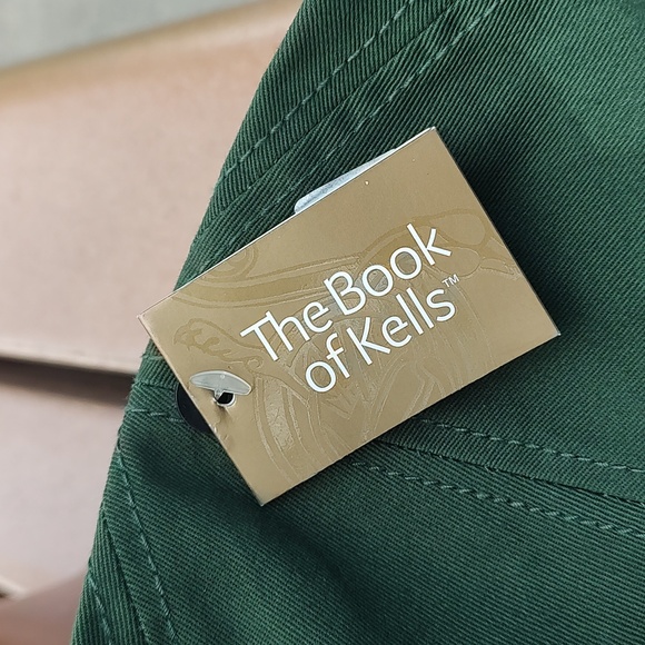 Book of Kells Bottle Green Letter B Baseball Cap New - Picture 7 of 11